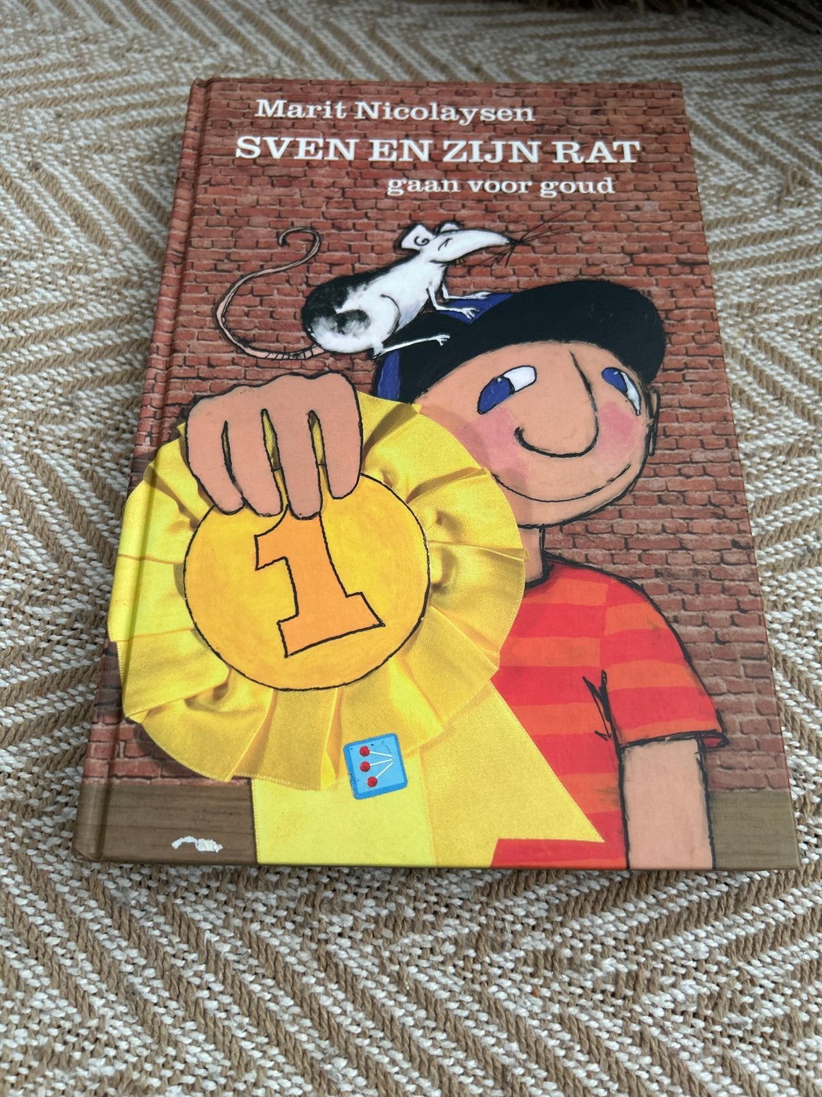 Sven en zijn rat gaan voor goud - Marit Nicolaysen, Ophalen of Verzenden, Zo goed als nieuw, Fictie algemeen