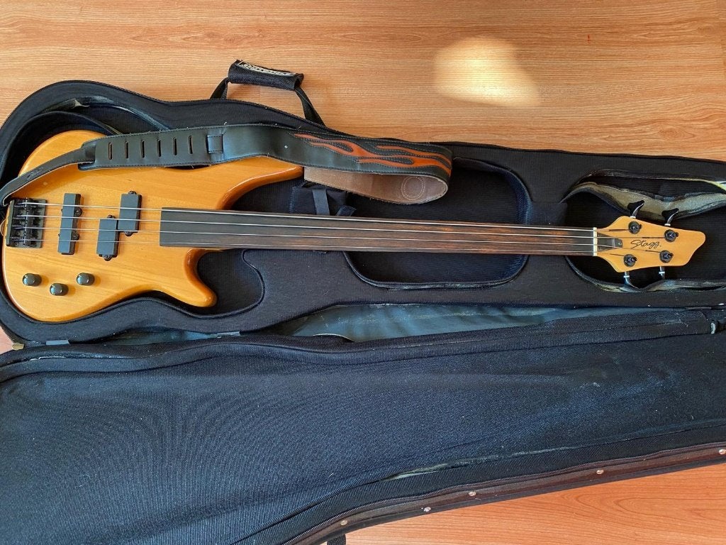 Stagg fretloze basgitaar, Muziek en Instrumenten, Ophalen, Gebruikt, Elektrisch, Fretloos