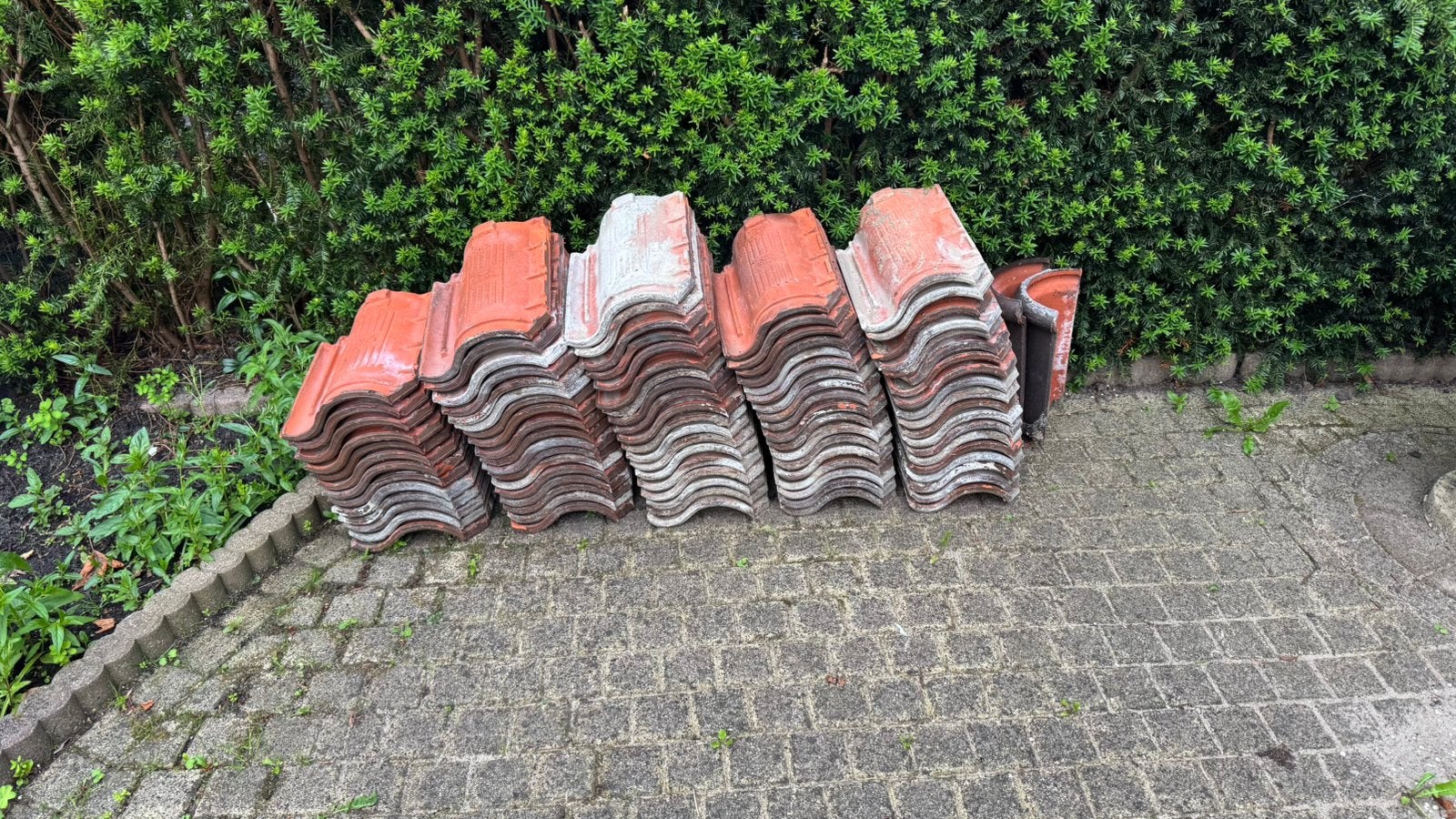 Dakpannen Nokvorsten, Ophalen, 10 tot 15 m², Steen of Klei, Zo goed als nieuw
