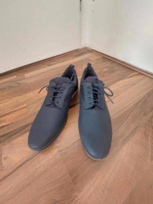 Grijze schoenen van Zara Man, Maat 45, nieuwe, Ophalen of Verzenden, Nieuw, Overige kleuren