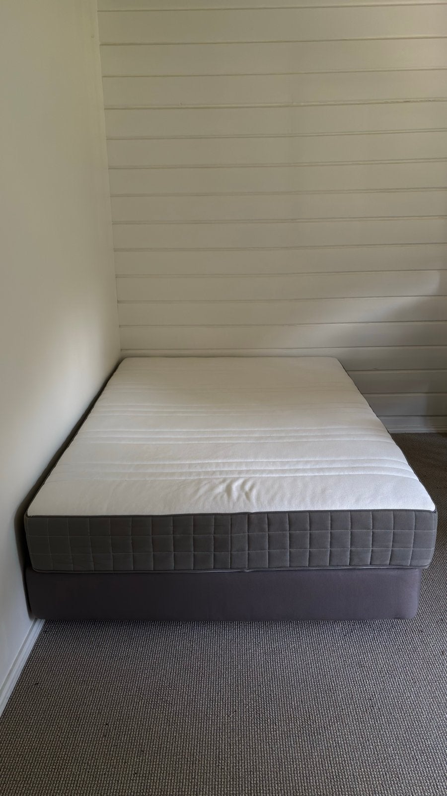 Comfortabel twijfelaar boxspringbed met matras, Ophalen, 140 cm, Zo goed als nieuw, Twijfelaar