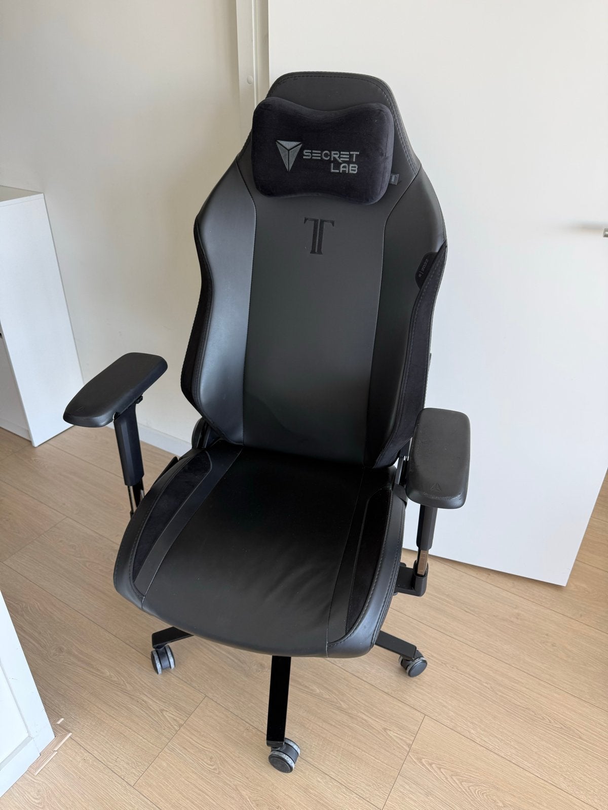 Secret Lab 2022 Ergonomische Gaming Stoel, Ophalen, Zwart, Zo goed als nieuw, Bureaustoel