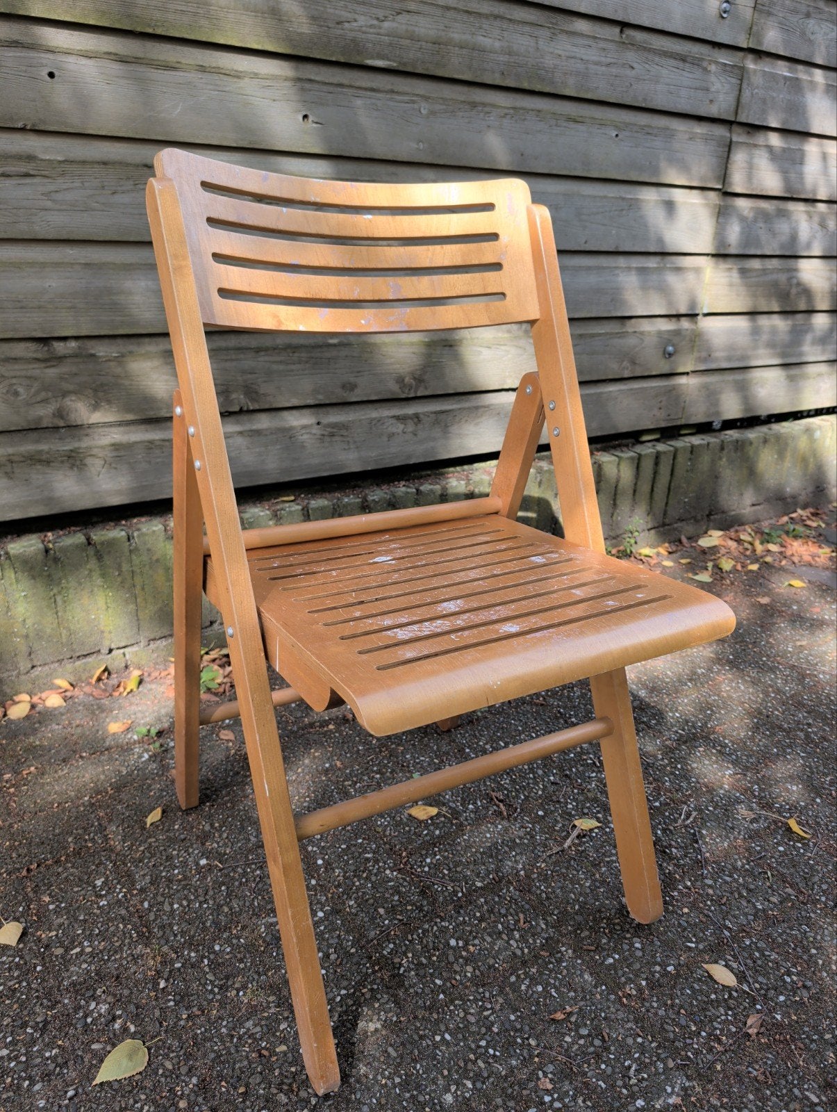 Ikea Nikolaus vintage houten klapstoel, Huis en Inrichting, Ophalen, Gebruikt, Bruin, Eén