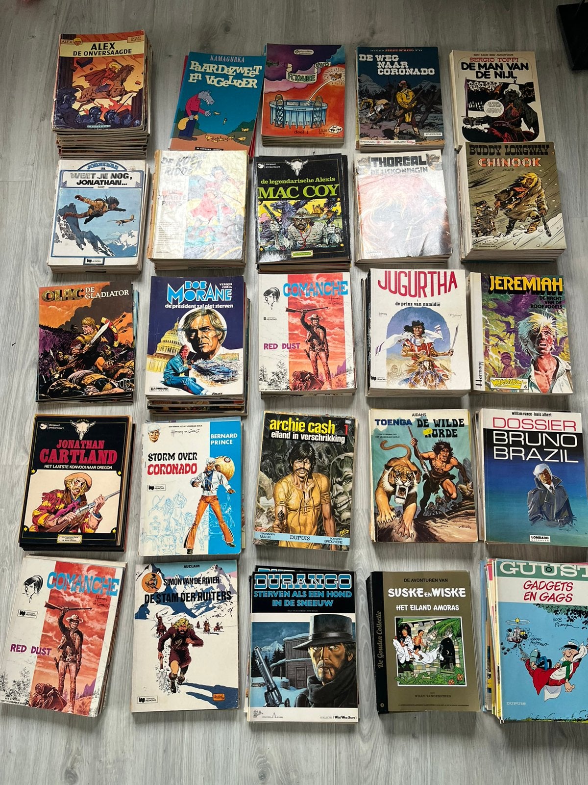 Verzameling stripboeken ruim 200, Meerdere stripboeken, Ophalen, Gelezen