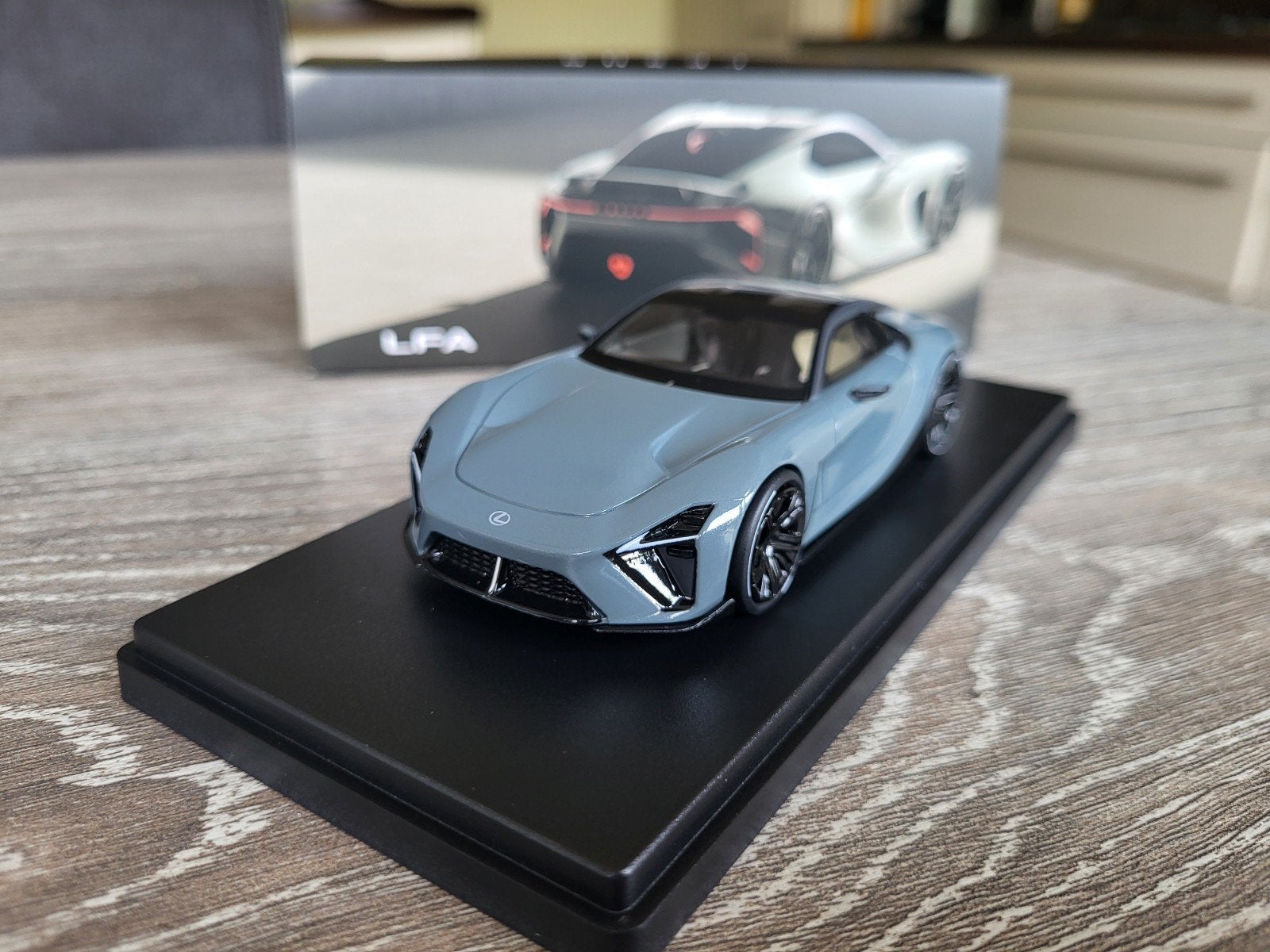 Lexus LFA schaal 1:43, Ophalen of Verzenden, Zo goed als nieuw, Auto, Overige merken