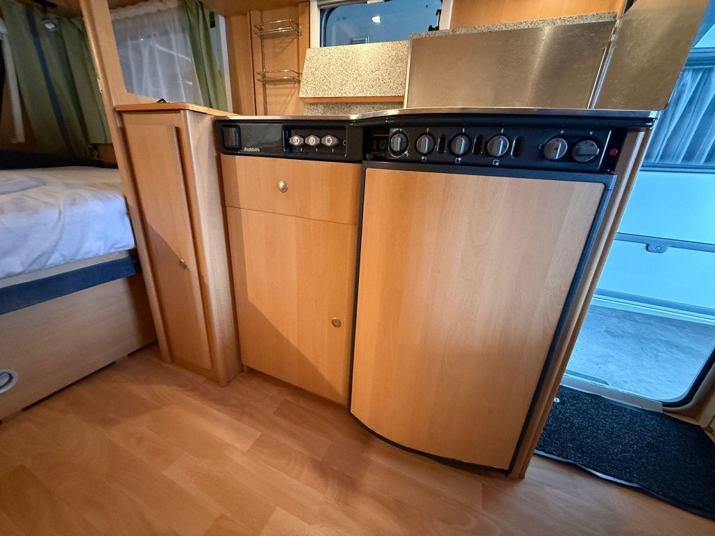 Dethleffs Camper, Caravans en Kamperen, Rondzit, Bedrijf, 750 - 1000 kg, Kachel