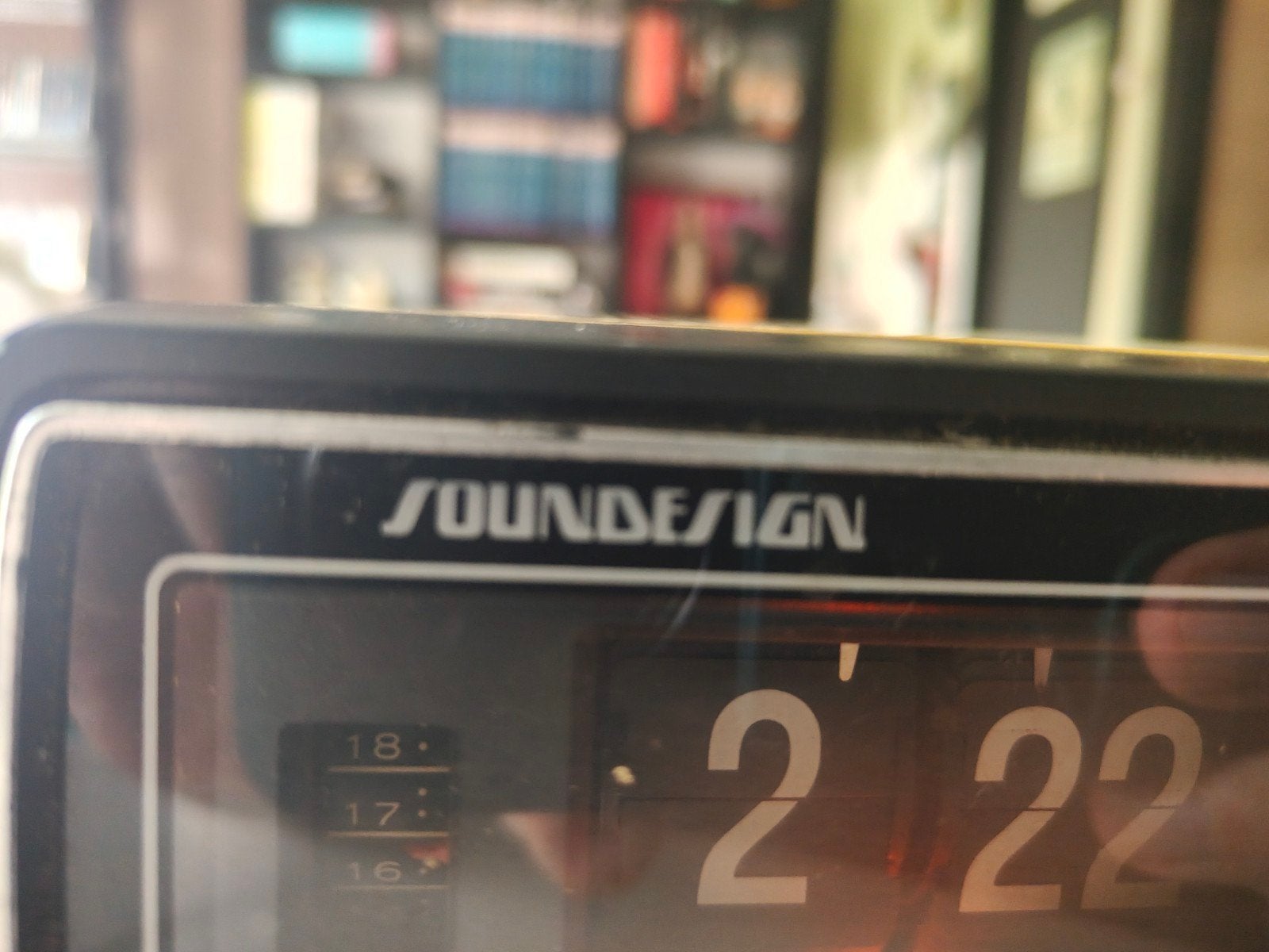 Vintage Soundesign flip over wekker clock, Ophalen of Verzenden, Gebruikt, Radio