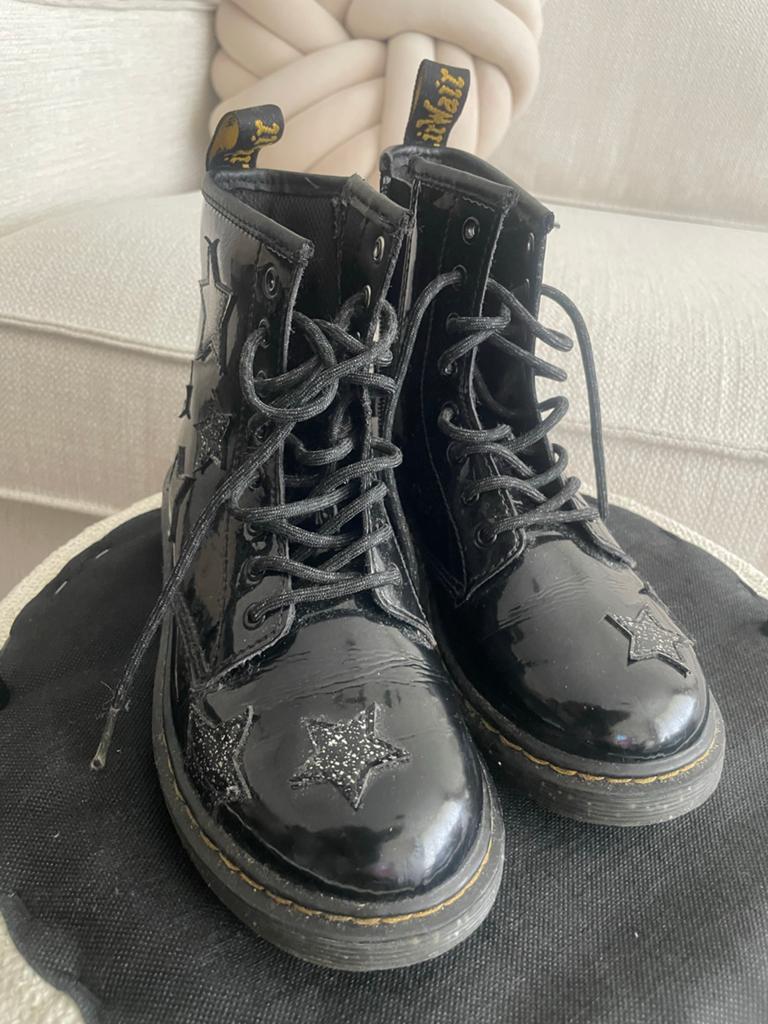 Dr. Martens meisjes laarzen met sterren, maat 34, Kinderen en Baby's, Kinderkleding | Schoenen en Sokken, Meisje, Ophalen of Verzenden