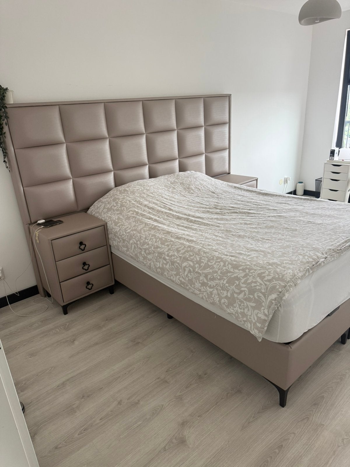 Complete 2 persoons boxspring set, Huis en Inrichting, Ophalen, Gebruikt, Tweepersoons, Crème