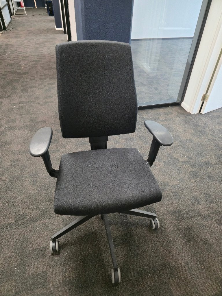 Goede bureaustoelen 4x, Ophalen, Gebruikt, Zwart, Bureaustoel