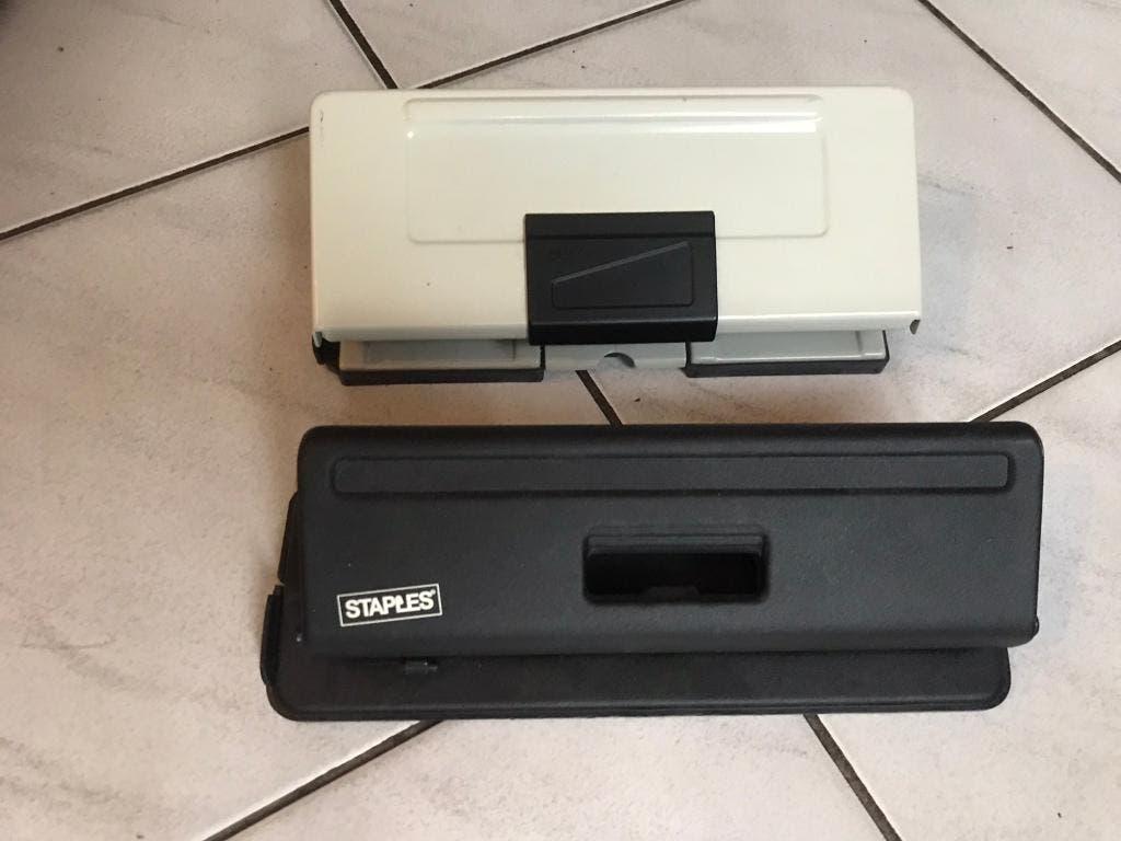 2x papier perforators (Kmrkt), Ophalen of Verzenden, Zo goed als nieuw