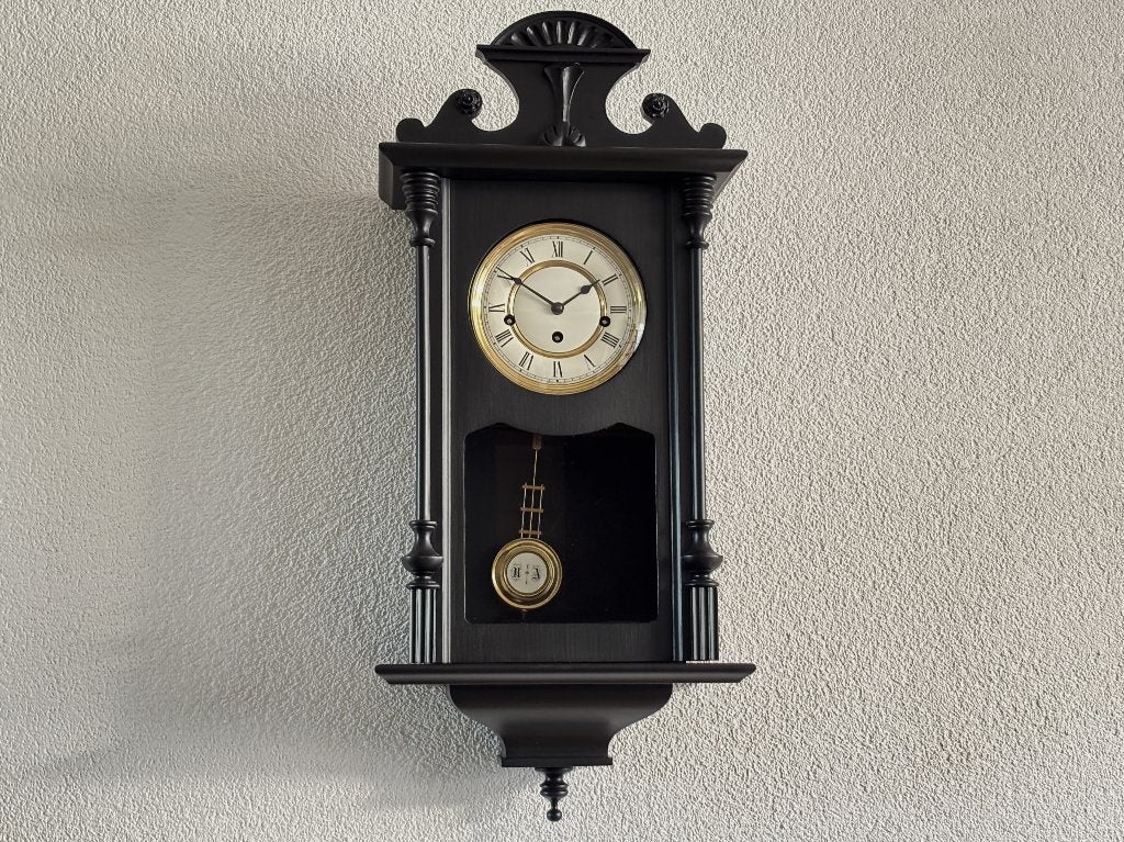 Klok (regulateur) met Westminster slagwerk, zwart, Ophalen, Analoog, Zo goed als nieuw, Met slagwerk