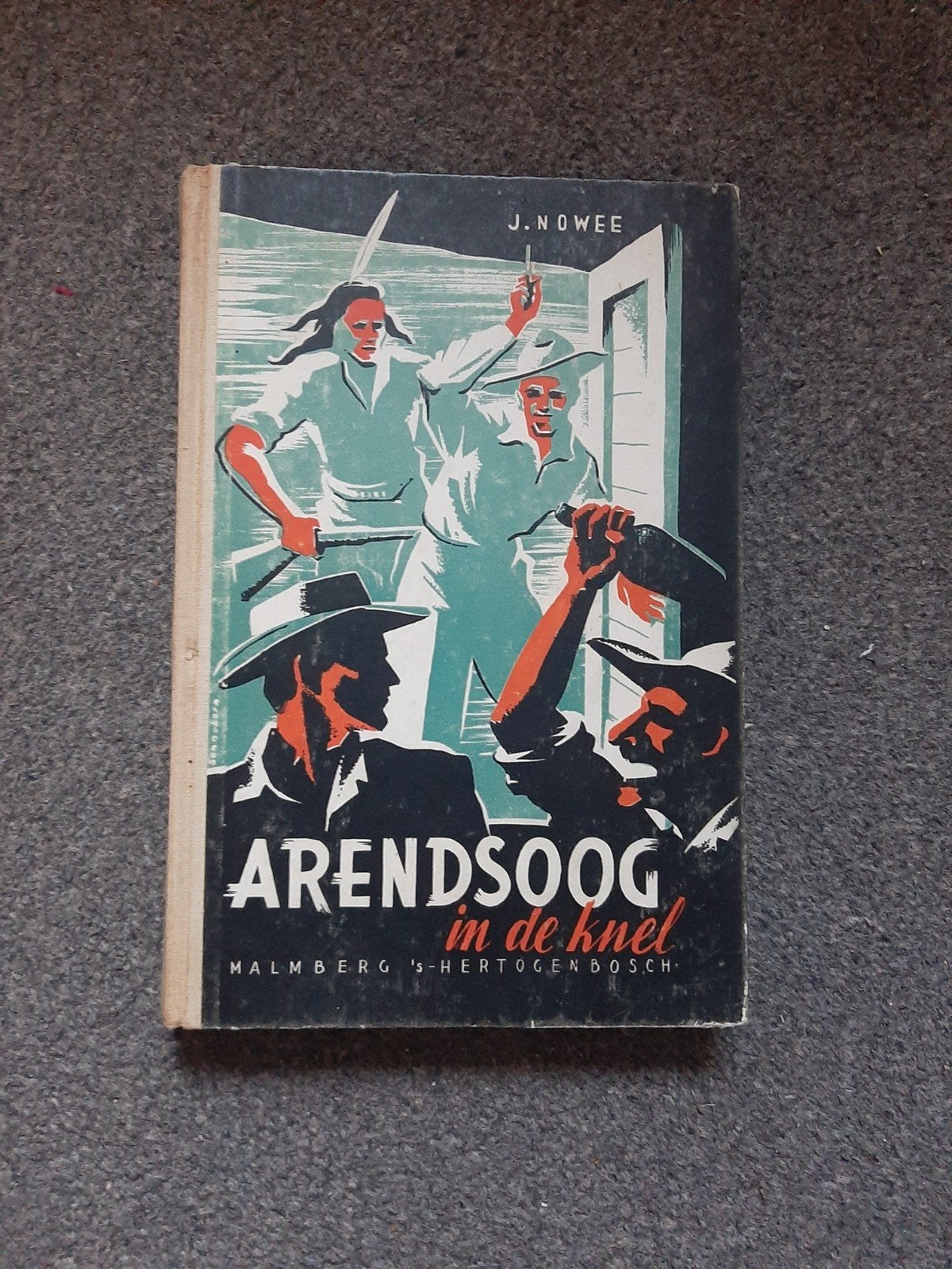 21x Arendsoog - hardcover en pockets (ook losse verkoop), Ophalen of Verzenden, Gelezen, J. Nowee