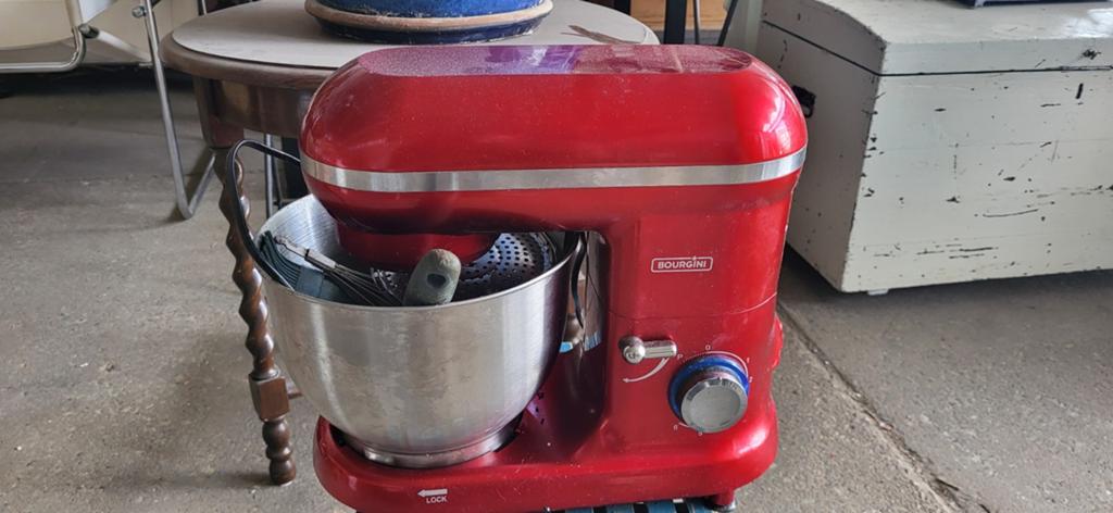 Bourgini keukenmixer, Witgoed en Apparatuur, Keukenmixers, 4 liter of meer, Ophalen of Verzenden, Zo goed als nieuw, 3 snelheden of meer