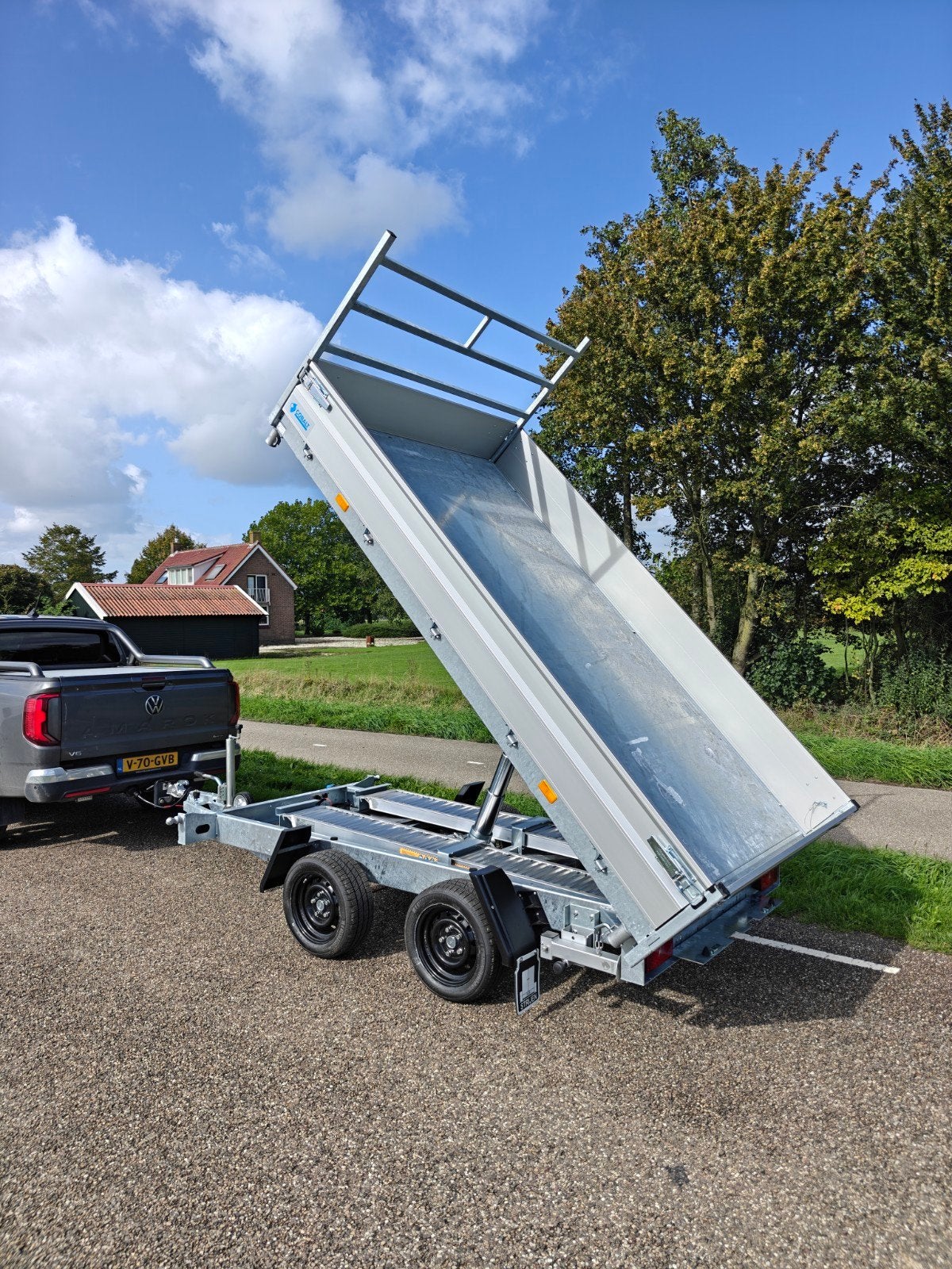 Demo Hapert kipper aanhanger 2700KG + Rijplaten, Auto diversen, Ophalen of Verzenden, Zo goed als nieuw