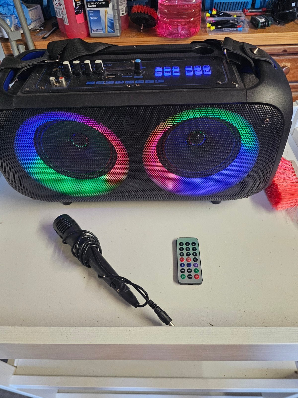 hyundai party box met afstandsbediening en microfoon, Ophalen of Verzenden, Zo goed als nieuw