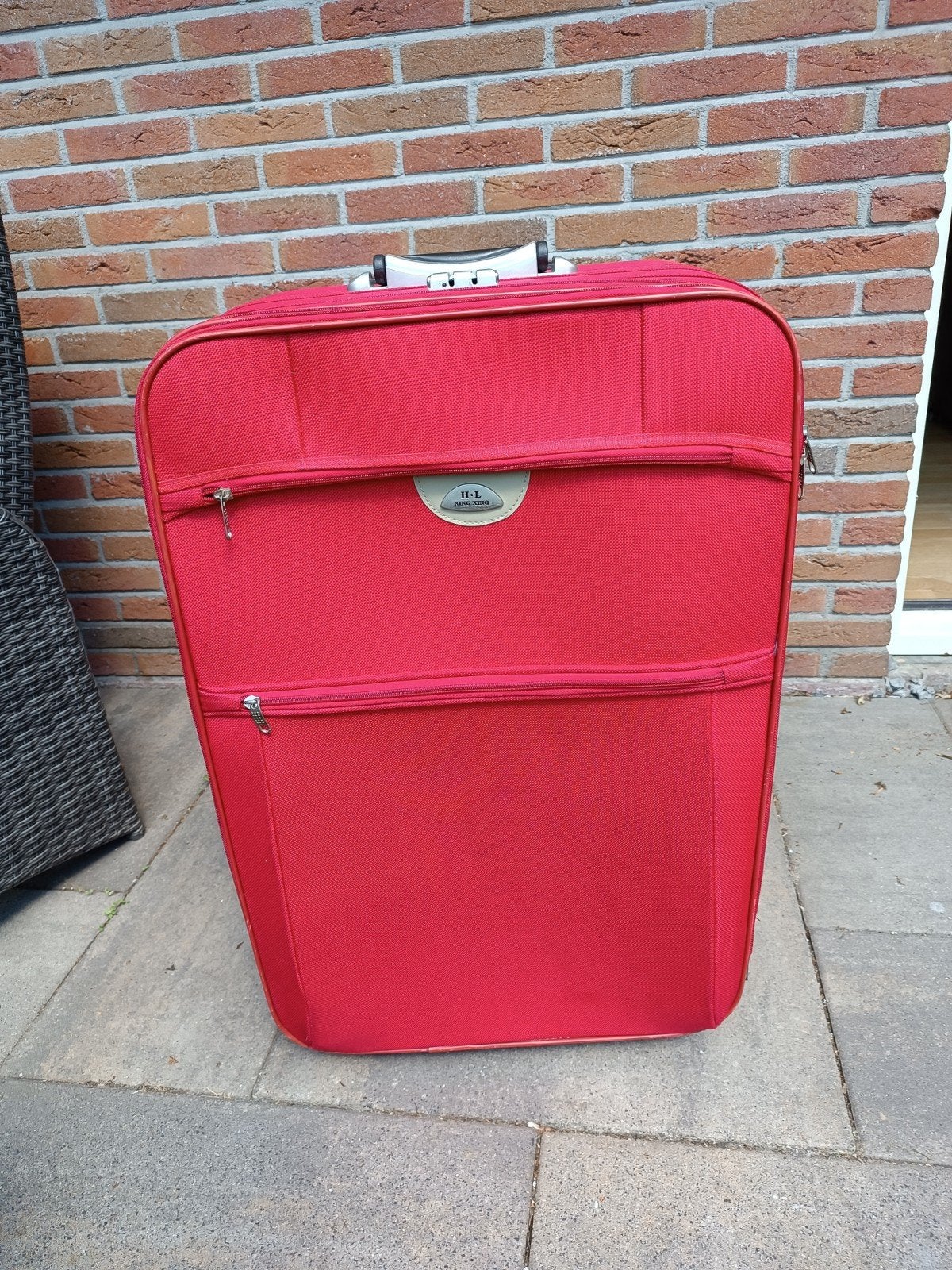 koffer (Rood) 70 cm met lichte gebruikerssporen, Sieraden, Tassen en Uiterlijk, Koffers, Ophalen
