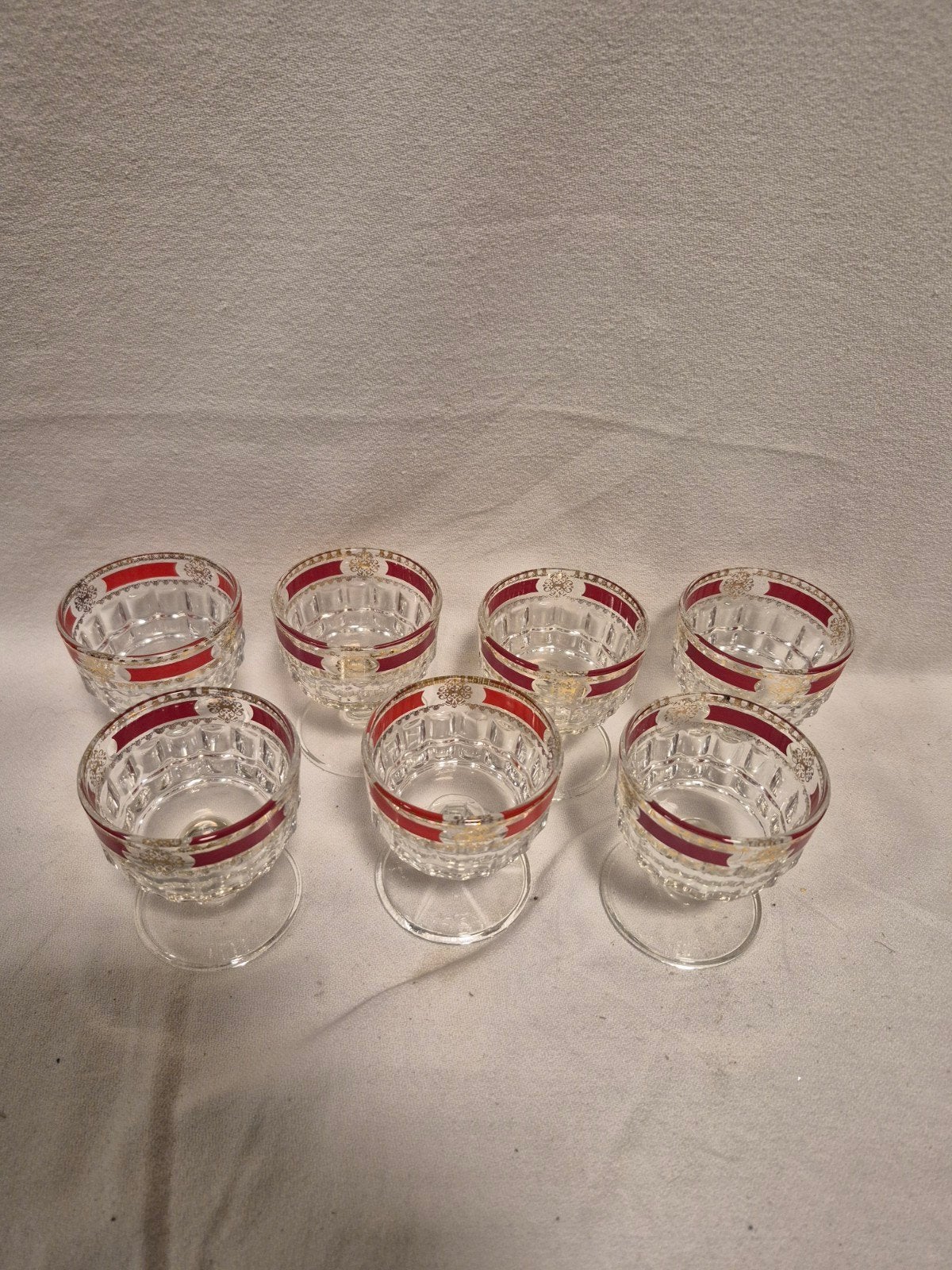 Set van 7 vintage dessertcoupes met rood en goud decor, Ophalen of Verzenden