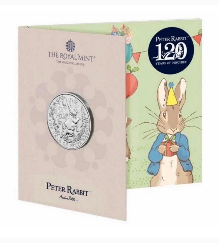 Peter Rabbit 2022 £5 Brilliant Uncirculated Coin Royal mint, Ophalen of Verzenden, Overige landen, Losse munt