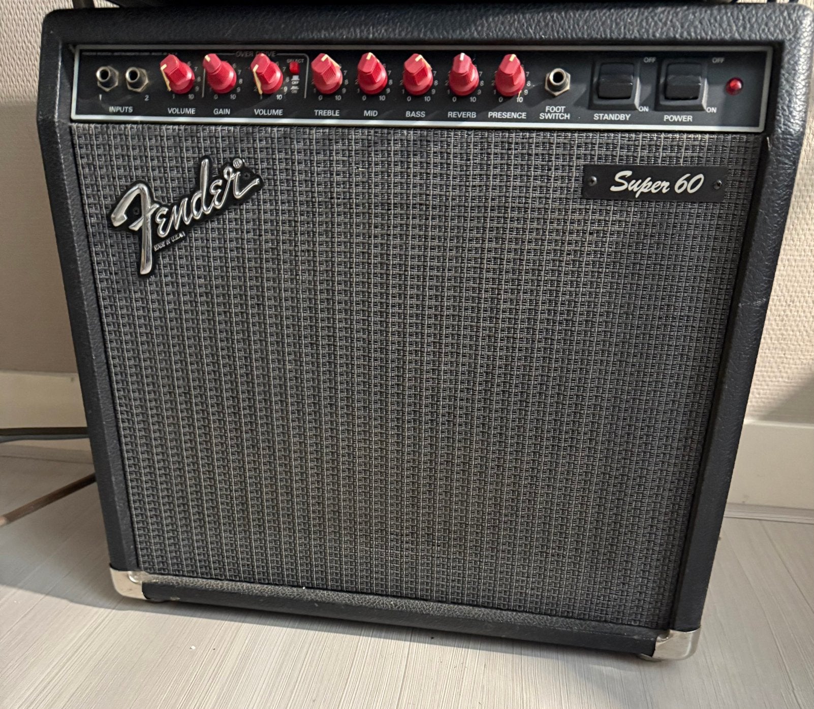 Fender Super 60 gitaar combo buizen., Ophalen of Verzenden, Gebruikt, Gitaar, Minder dan 50 watt