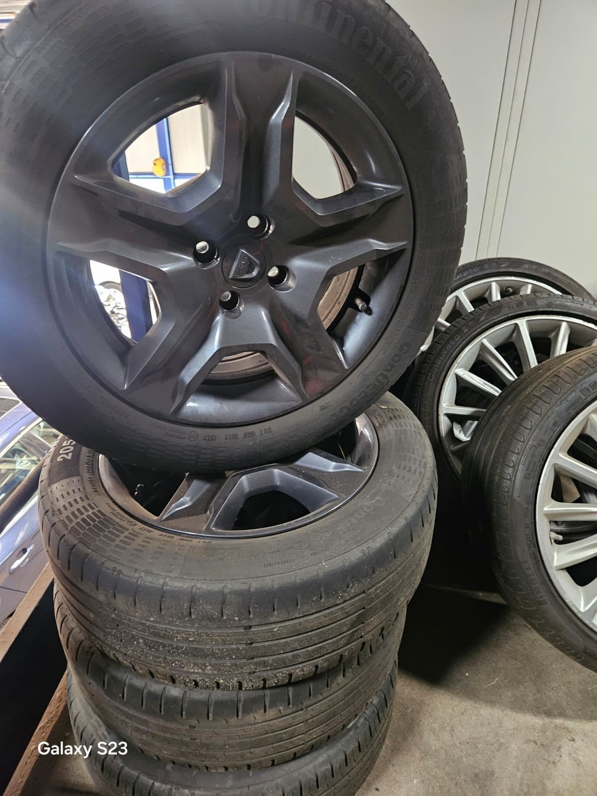 16 inch origineel Dacia Logan Dokker velgen banden, Auto-onderdelen, Gebruikt, 16 inch, Band(en), Personenwagen