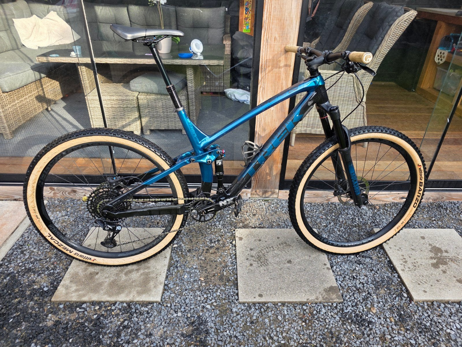 Foto 7 van Trek Fuel EX 7 Gen 5 xl/xxl full suspension Mountainbike
