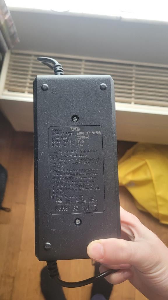 Oplader voor 72v batterijen 3A, Ophalen of Verzenden, Overige typen