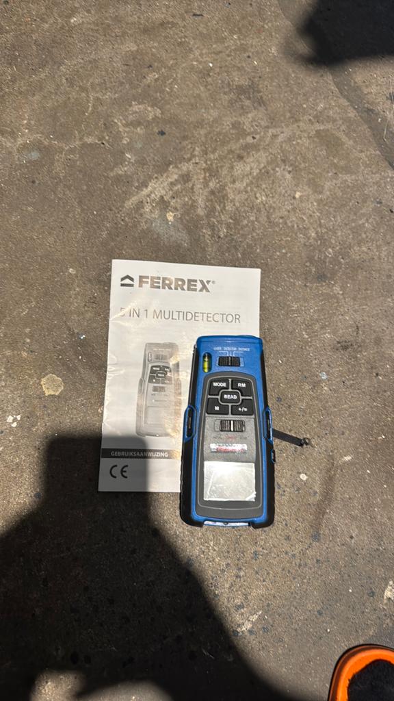 Ferrex 5-in-1 Multidetector - Nieuw, Doe-het-zelf en Verbouw, Meetapparatuur, Verzenden, Zo goed als nieuw, Multimeter