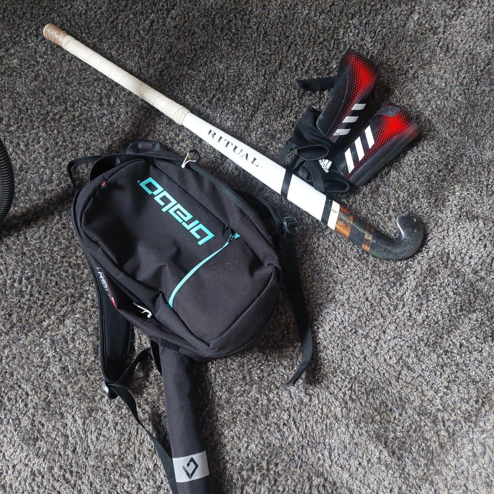Complete Hockey Set: Stick, Scheenbeschermers (S), Tas, Ophalen of Verzenden, Gebruikt, Stick