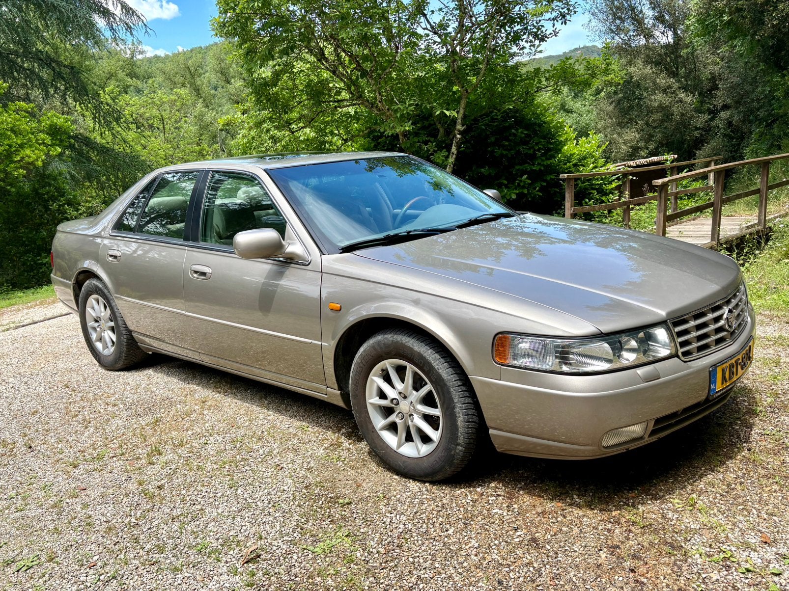 Cadillac Seville STS Northstar V8-32V Youngtimer| 172.406 km, Auto's, Cadillac, Automaat, 1361 kg, Beige, Leder