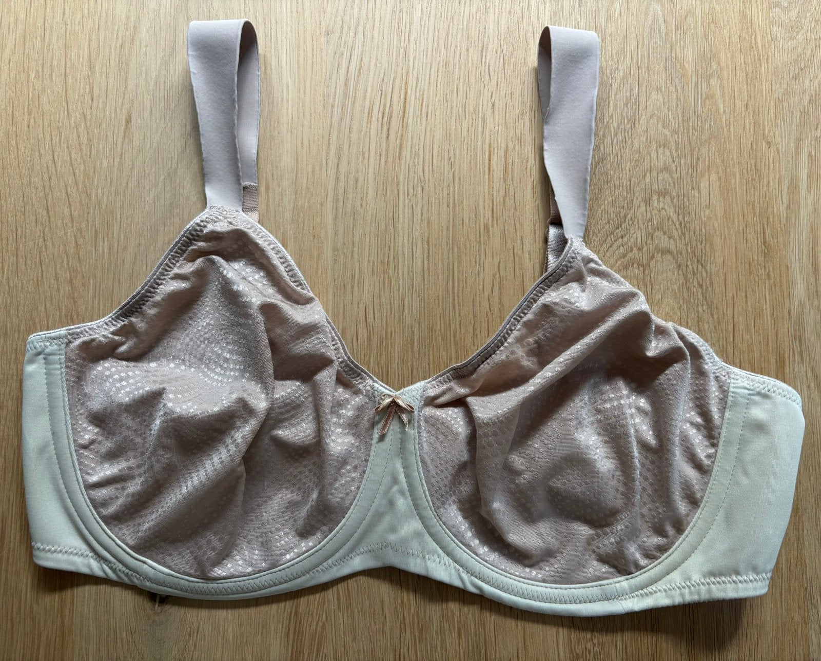 Triumph BH maat 90C - Comfortabele beha, Ophalen of Verzenden, Beige, BH