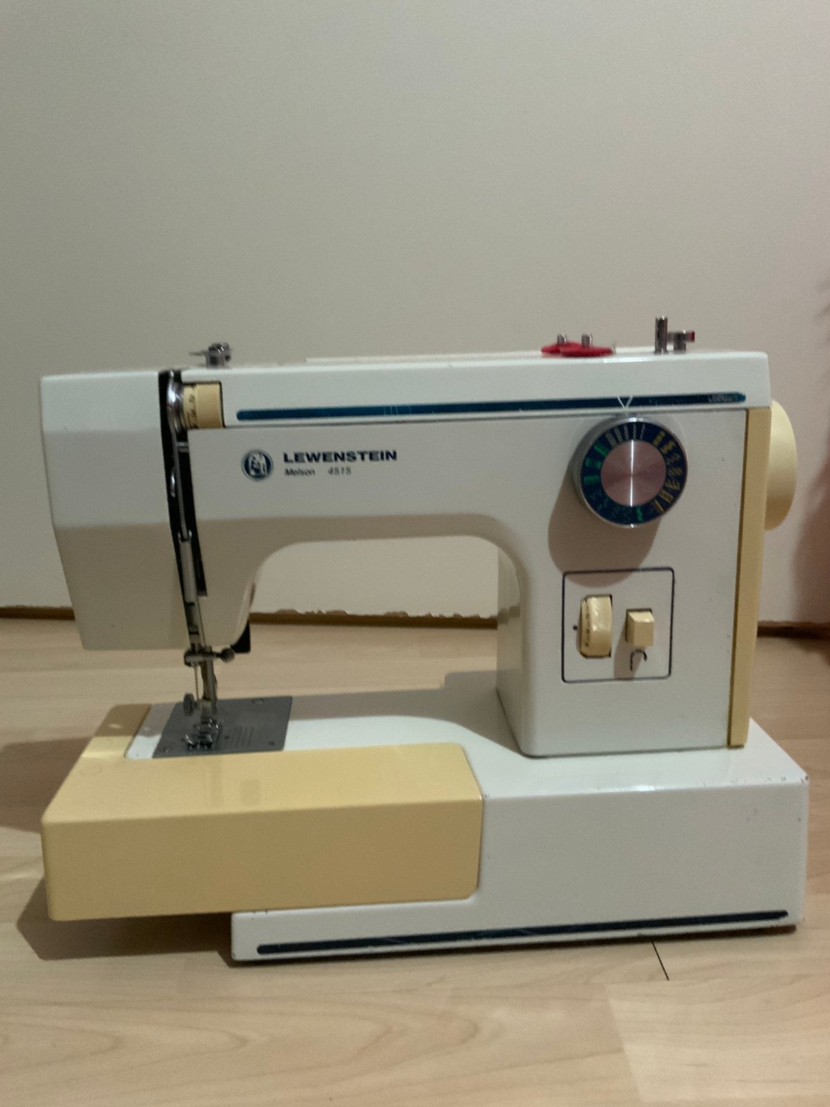 Naaimachine lewenstein melson 4515 (defect), Ophalen, Gebruikt, Naaimachine, Overige merken