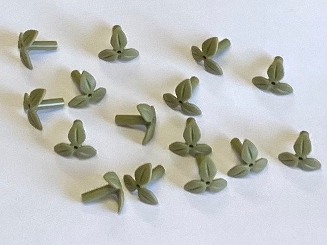 Partij 15x nieuwe Lego plantjes in diverse kleuren, Overige thema's, Lego, Nieuw, Ophalen of Verzenden