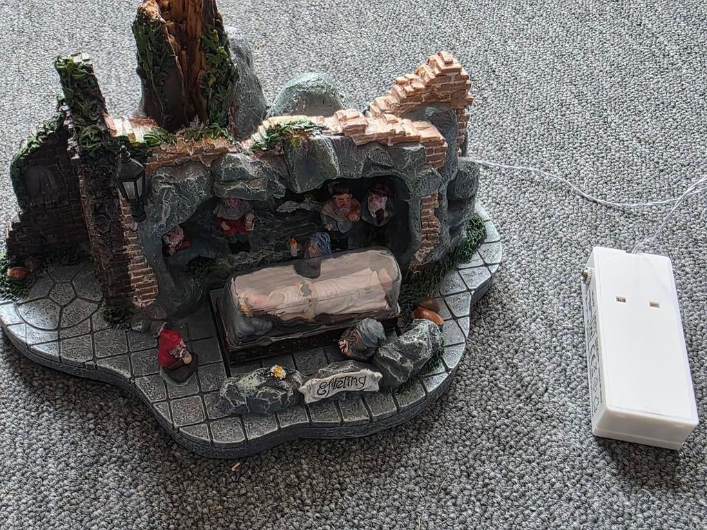 Efteling Anton Pieck miniatuur – Sneeuwwitje & de 7 dwergen, Ophalen of Verzenden, Zo goed als nieuw, Beeldje of Poppetje