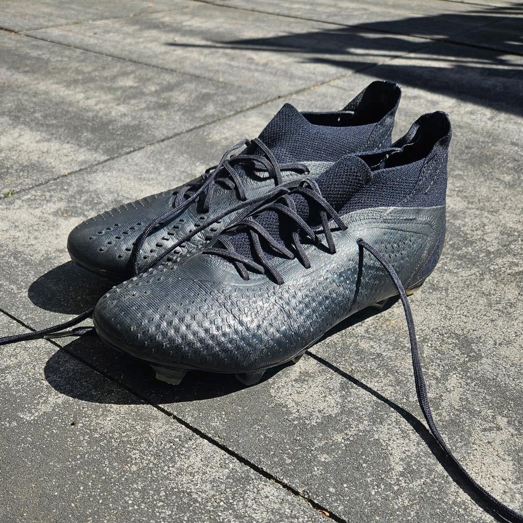 Zwarte Adidas voetbalschoenen maat 43, Sport en Fitness, Maat XS of kleiner, Schoenen, Ophalen of Verzenden, Zo goed als nieuw