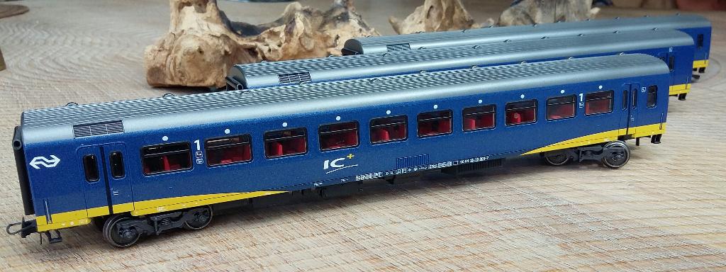 I.C rijtuigen N.S   3 stuks, Analoog, Wagon, Ophalen of Verzenden, Zo goed als nieuw