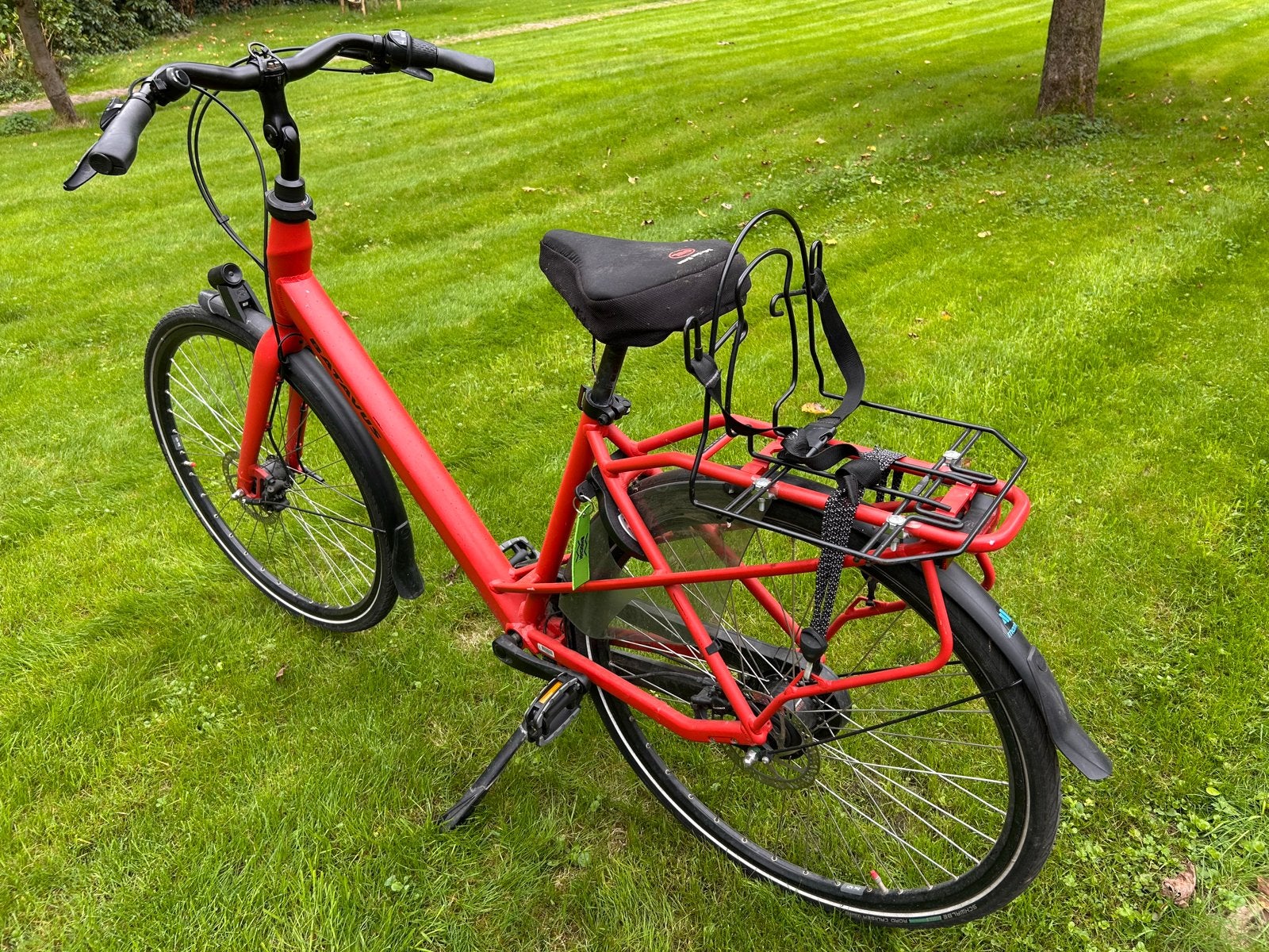 Foto 6 van Batavus Mambo fiets met lage instap en schijfremmen