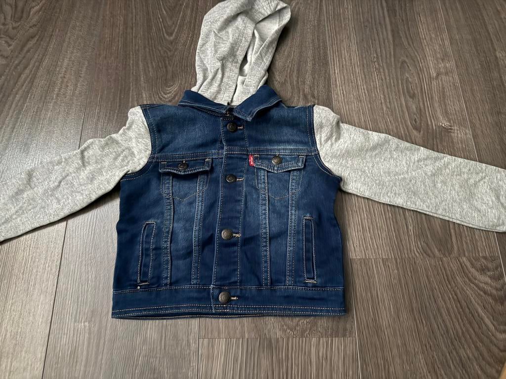 Mooi kinder spijker jasje levis, Ophalen of Verzenden, Zo goed als nieuw, Meisje, Jas