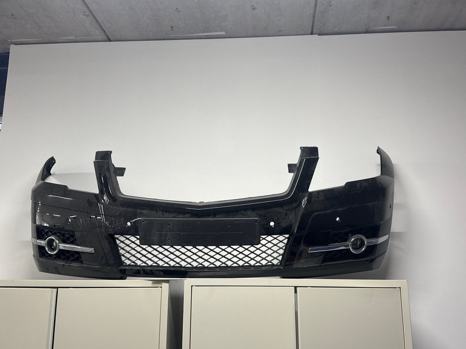 Bumper Mercedes GLK - Voorbumper Zwart, Gebruikt, Voor, Mercedes-Benz, Ophalen of Verzenden
