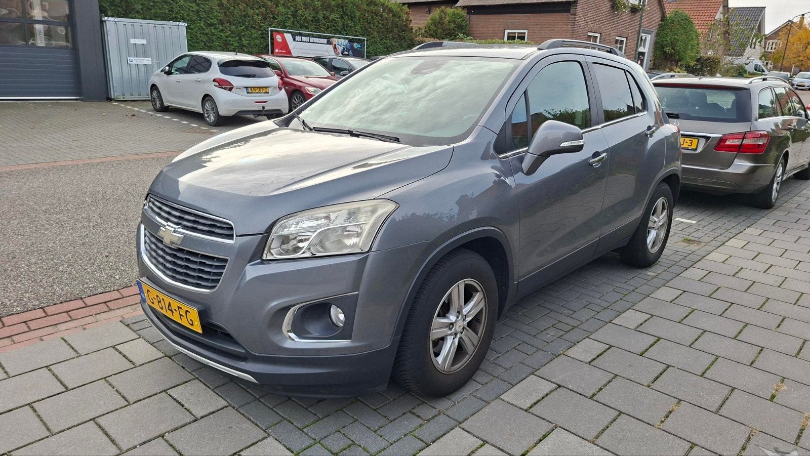 Chevrolet Trax 1.6 2WD 2013 Grijs lpg G3, Auto's, Voorwielaandrijving, 15 km/l, 4 cilinders, Leder en Stof