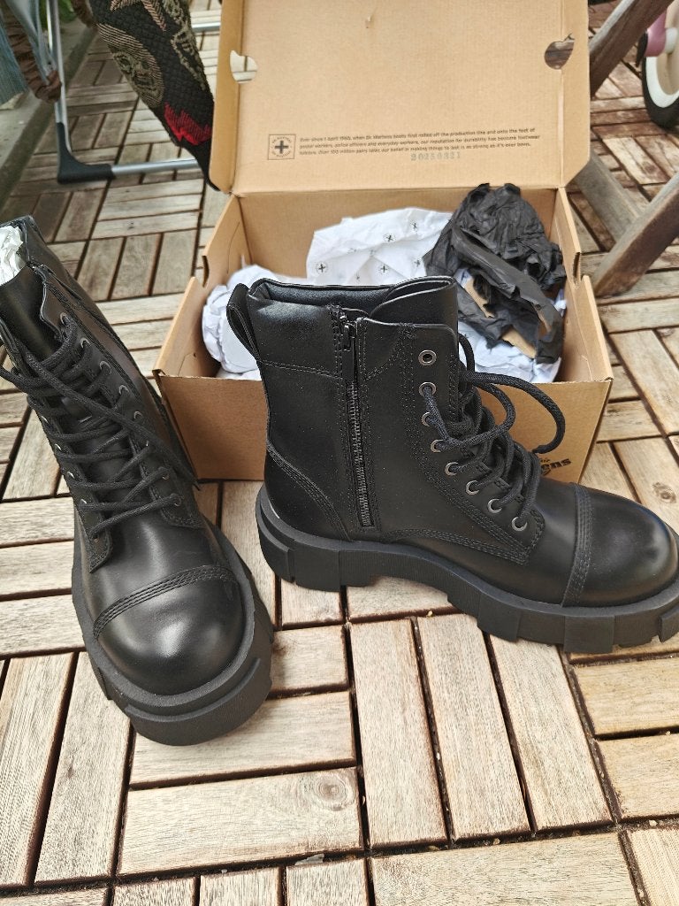 Zara zwarte veterboots met rits - maat 43 - nieuw, Zara, Zwart, Boots, Nieuw