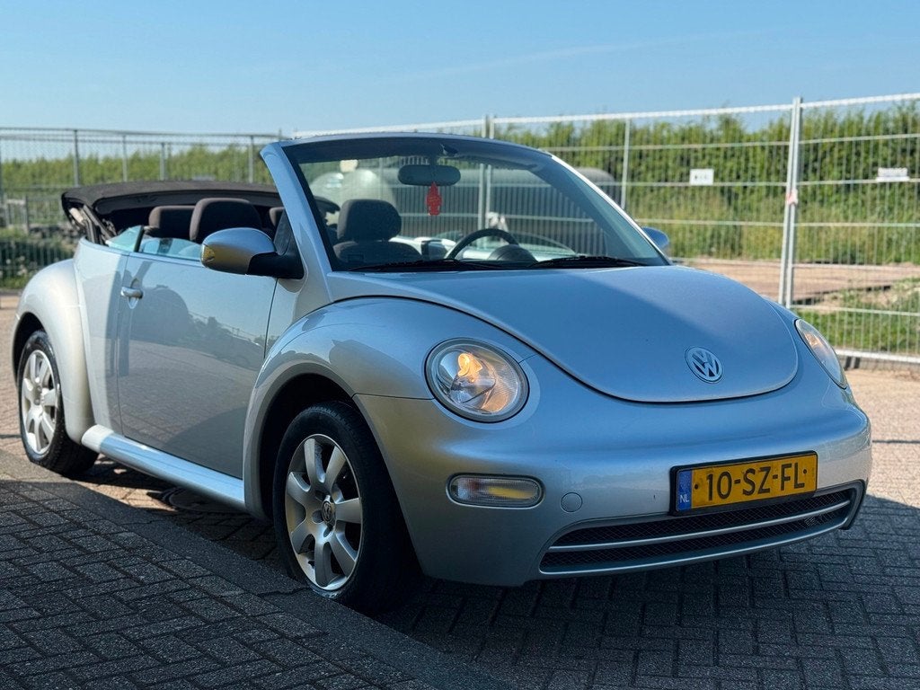 Volkswagen Beetle 1.6 Highline Cabriolet AIRCO LM-Velgen Net, Auto's, Volkswagen, Voorwielaandrijving, Euro 5, Stof, Gebruikt