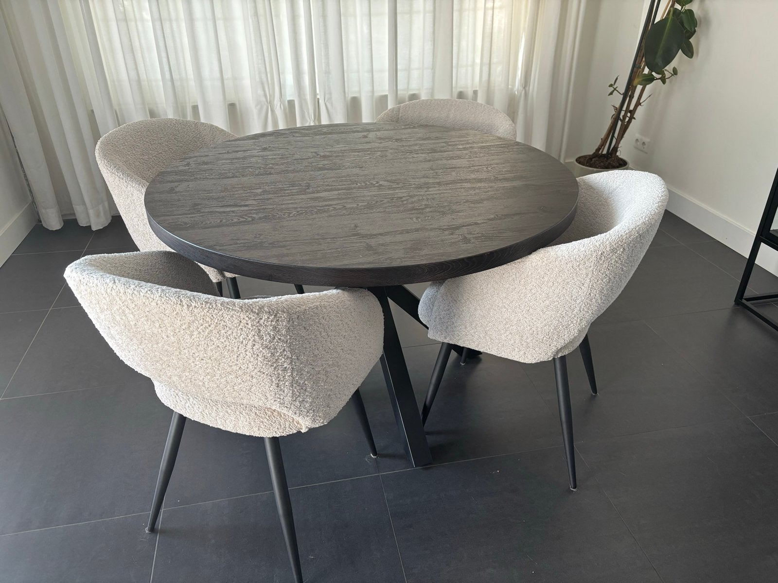 Ronde eettafel met 4 teddy stoelen - zo goed als nieuw, Huis en Inrichting, Tafels | Eettafels, Ophalen, 100 tot 150 cm, Rond