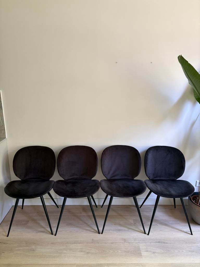 4x Dan Form Cloud velvet stoelen - nieuwstaat, Ophalen, Overige materialen, Zwart, Scandinavian Design
