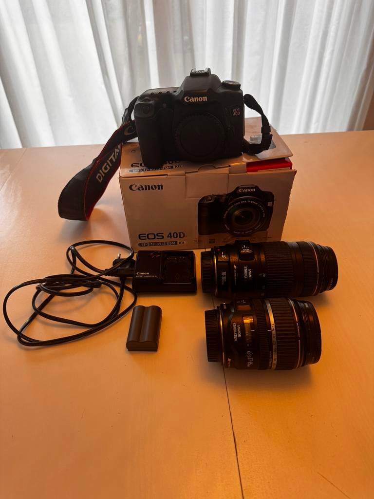 Canon 40D incl canon 17-85 lens, Ophalen of Verzenden, Zo goed als nieuw, Met 2 controllers