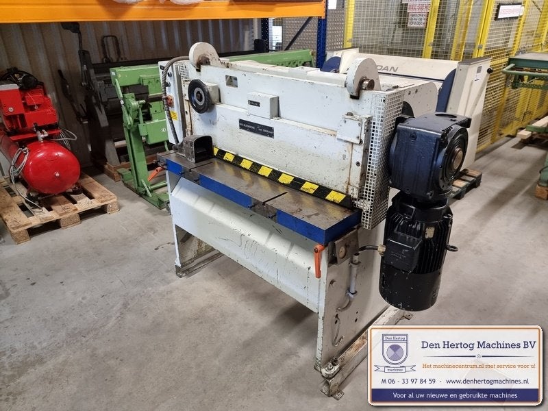 DMF 1100x4mm elektrische achteraanslag compactschaar 400V, Ophalen, Gebruikt
