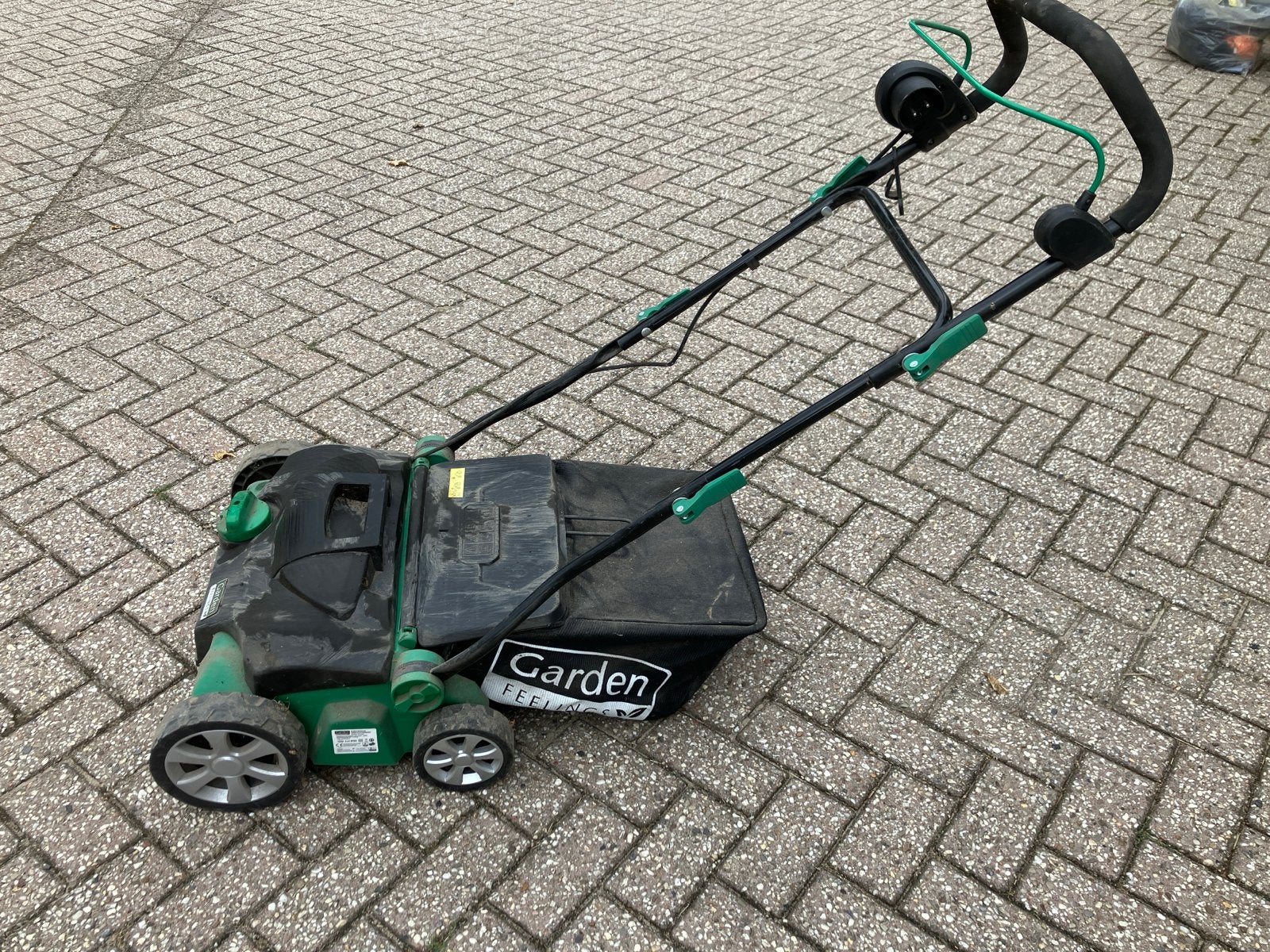 Garden Feelings Elektrische Verticuteermachine GL536L, Tuin en Terras, Verticuteermachines, Ophalen of Verzenden, Gebruikt, Elektrisch