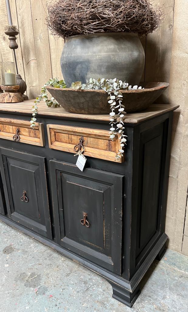 Stoer massief dressoir, Huis en Inrichting, Ophalen, Nieuw, 25 tot 50 cm