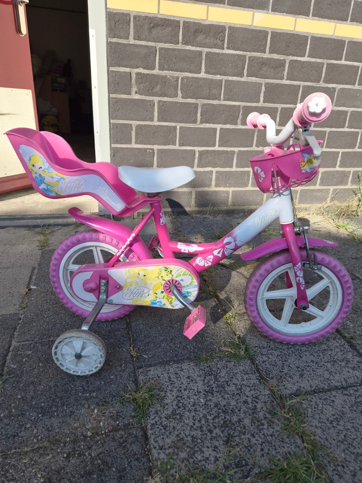 mooije kinder fiets met steun wielen om te leren fietsen, Ophalen, Zo goed als nieuw, Velgrem, Verstelbare zitting