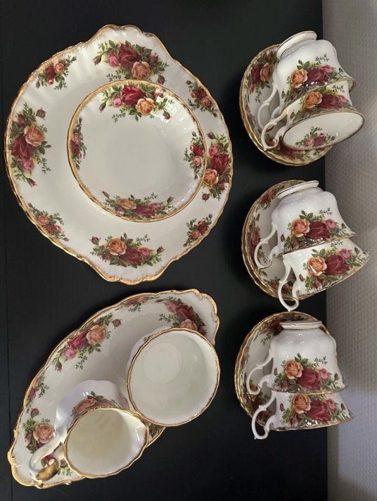 Royal Albert Old Country Roses servies – Bone China Engeland, Ophalen, Vintage, Zo goed als nieuw, Kop(pen) en/of Schotel(s)